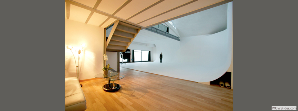 Renovation studio photo